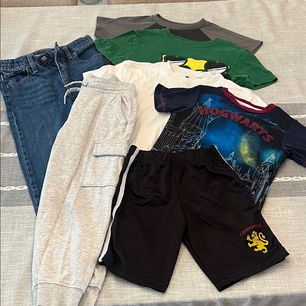 Kids Clothing Bundle with Hogwarts Tee